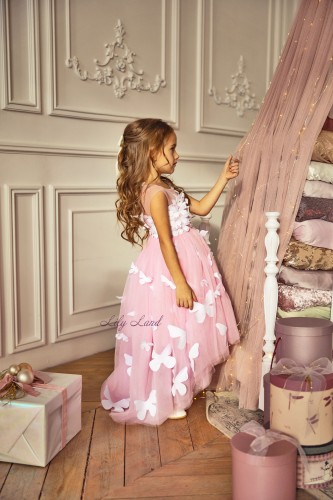 Детское платье Флер, в розовом цвете с белыми бабочками по всему платью